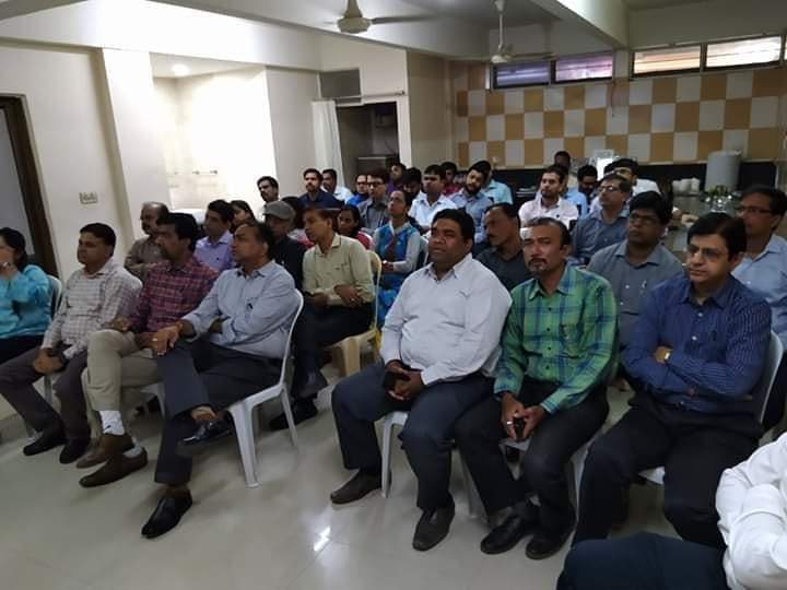 Take a sneak-peek into the health talk presented by the renowned Dr. Hiren Patt (Endocrinologist) at Gujarat Heavy Chemical Ltd on the occasion of World Diabetes Day!

#KDHospital #GoodHealth #Ahmedabad #Gujarat #India